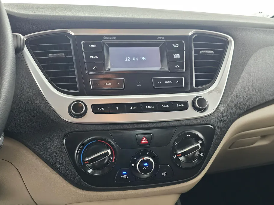 2022 Hyundai Accent Smart