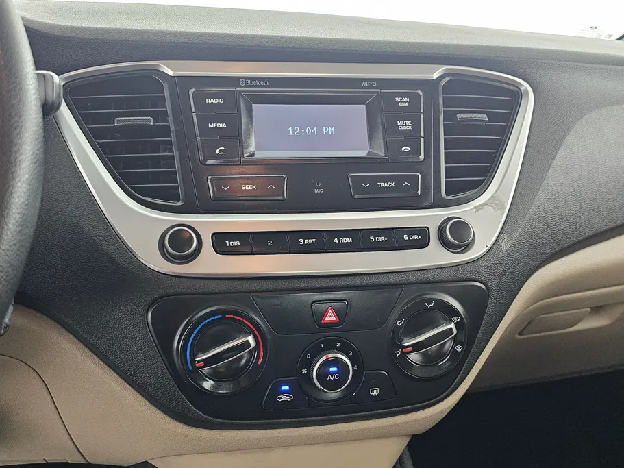 2022 Hyundai Accent Smart