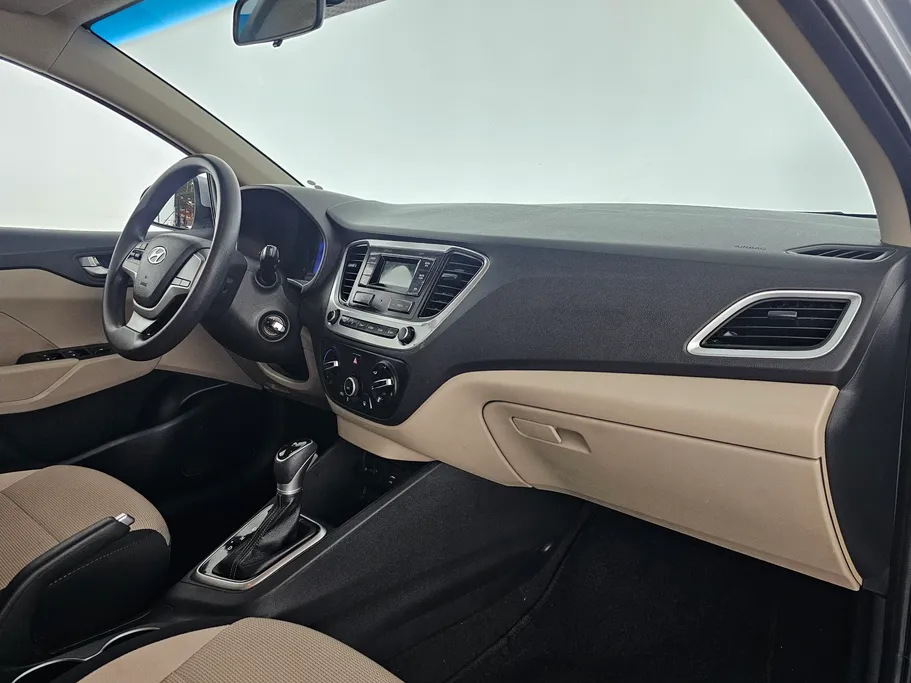 2022 Hyundai Accent Smart