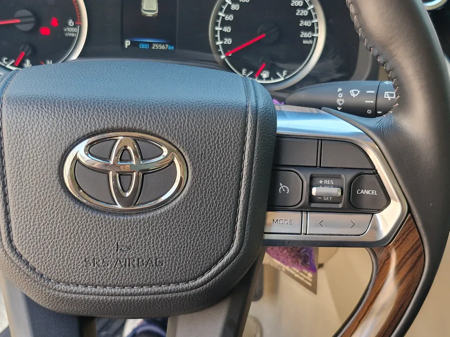 تويوتا لاندكروزر GXR4 DSL 2024 