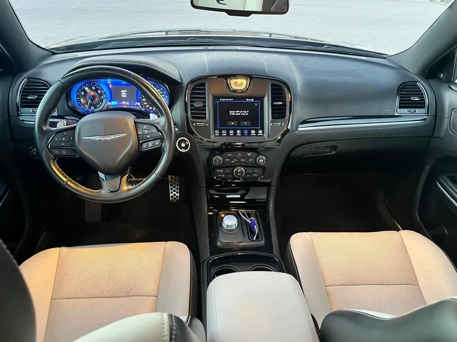 كرايسلر 300 S 2021 