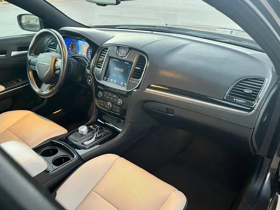 كرايسلر 300 S 2021 