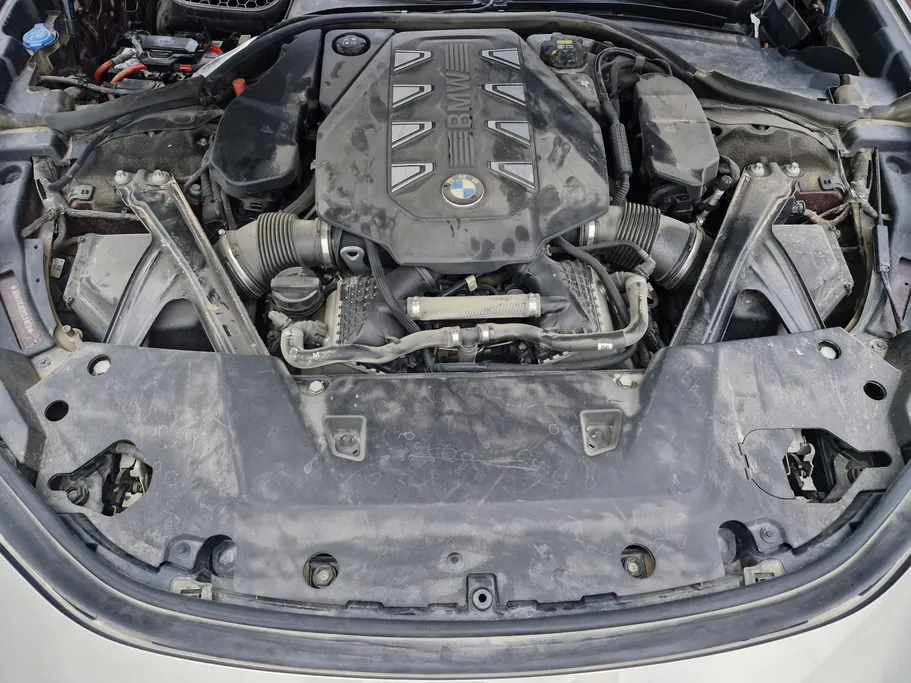 بي ام دبليو الفئة السابعة 760Li 2023 