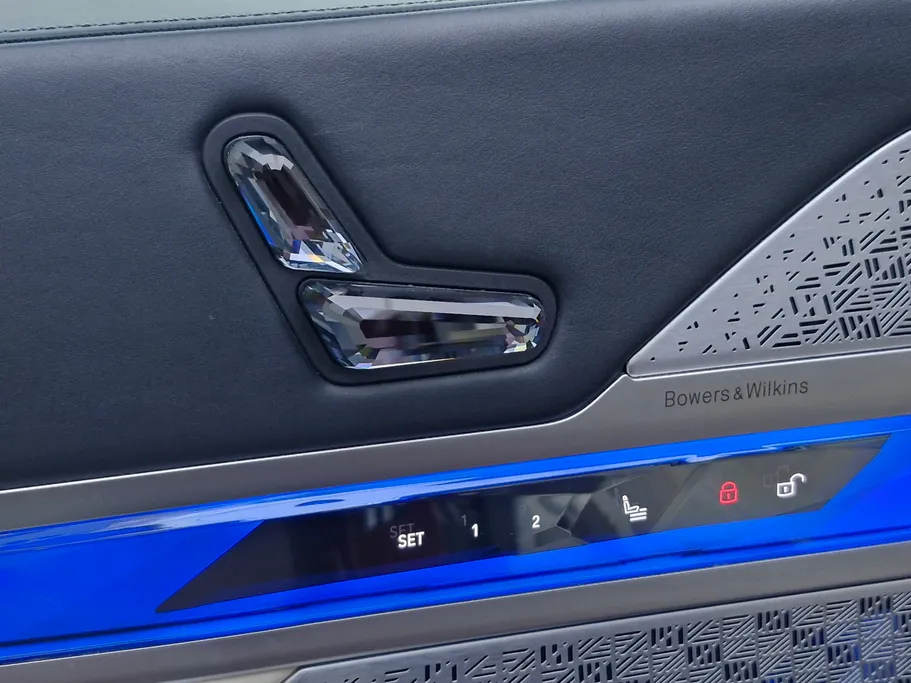 بي ام دبليو الفئة السابعة 760Li 2023 