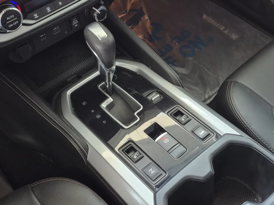 2023 Nissan Xterra Platinum 