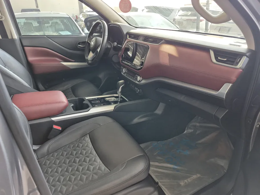 2023 Nissan Xterra Platinum 