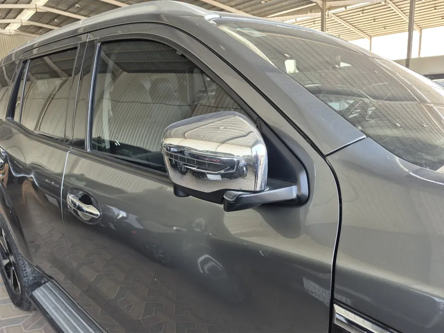 2023 Nissan Xterra Platinum 