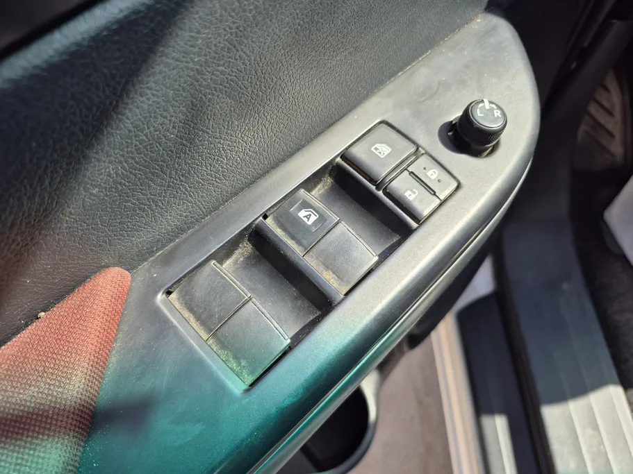 تويوتا هايلكس GLX 2020 