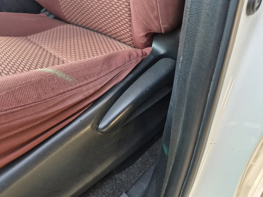 تويوتا هايلكس GLX 2020 