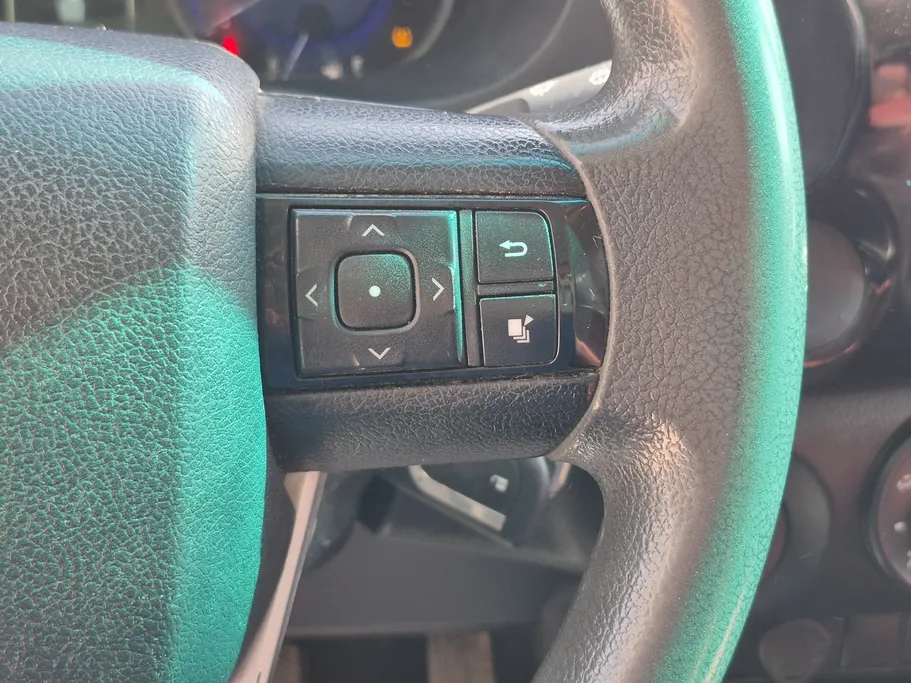 تويوتا هايلكس GLX 2020 