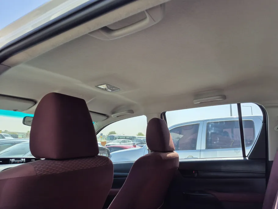 تويوتا هايلكس GLX 2020 