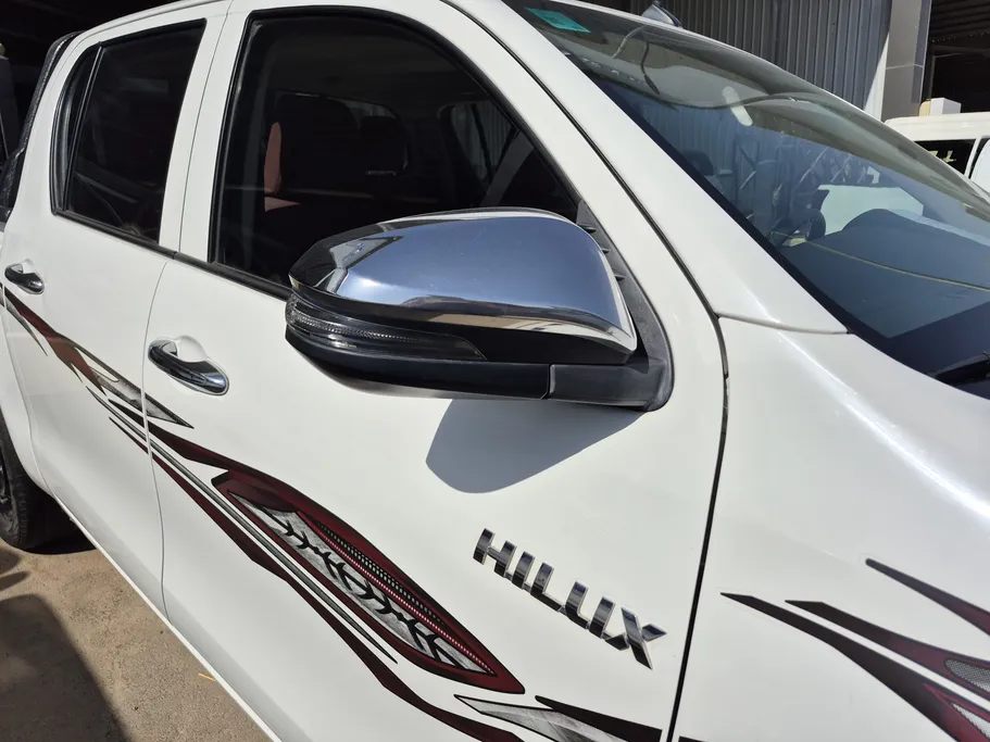 تويوتا هايلكس GLX 2020 