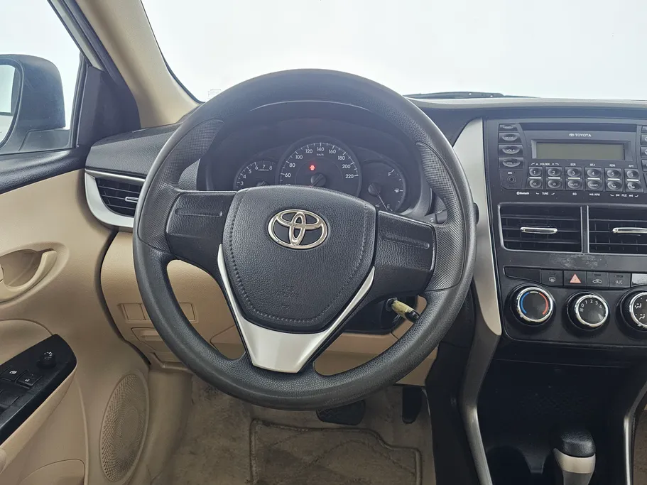 2020 Toyota Yaris  Y