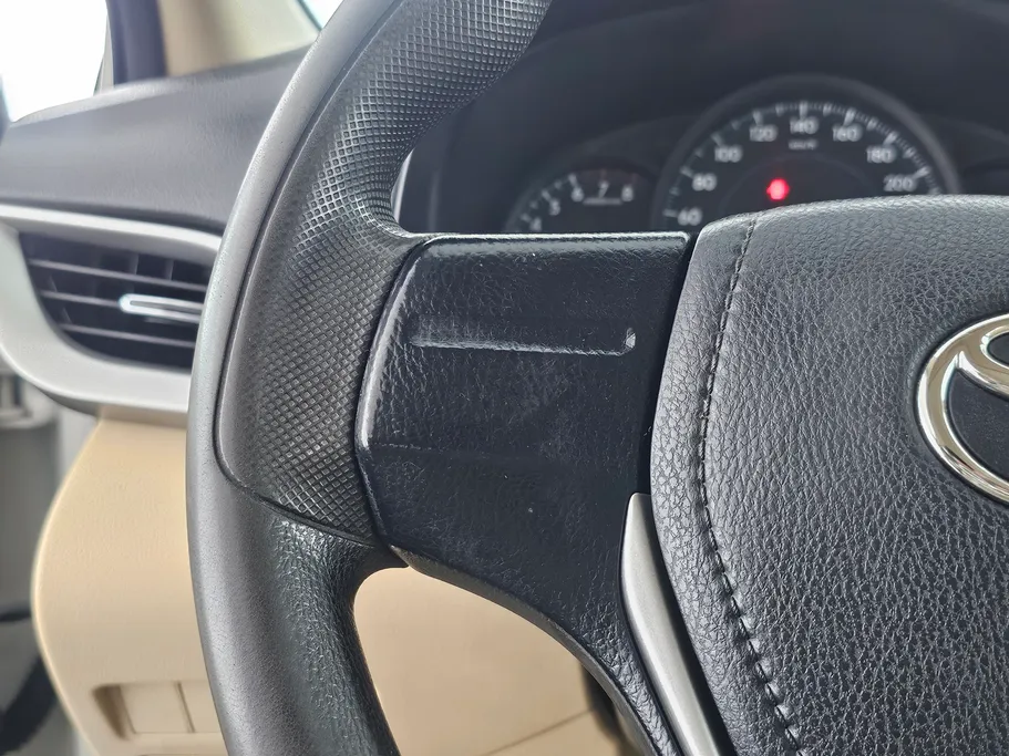 2020 Toyota Yaris  Y