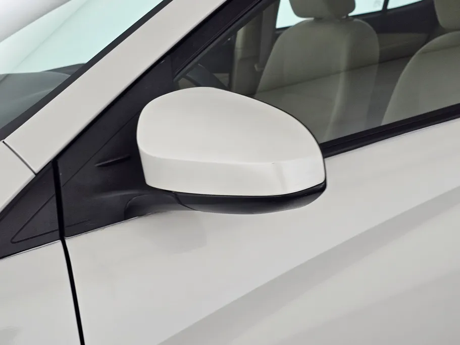 2020 Toyota Yaris  Y