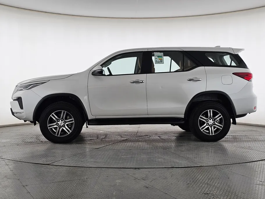 2024 Toyota Fortuner GX