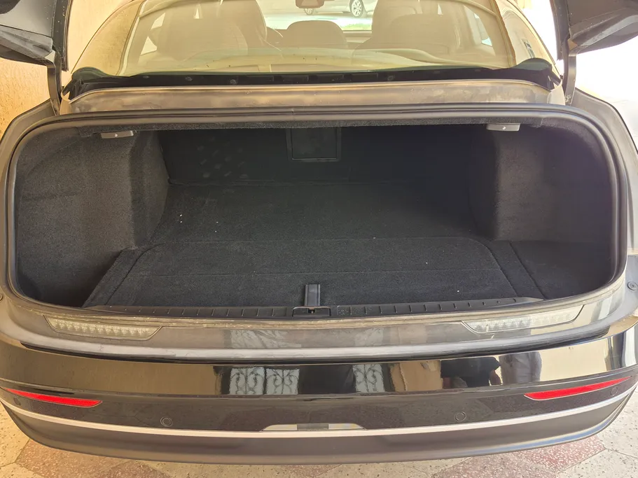 لوسيد اير  جراند تورينج 2024