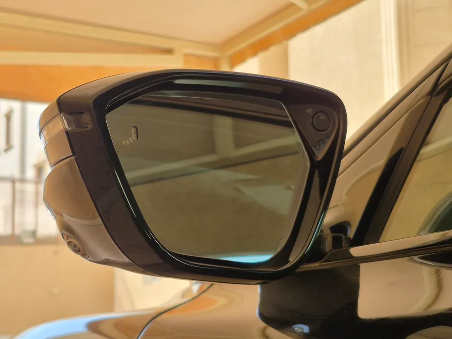 لوسيد اير  جراند تورينج 2024