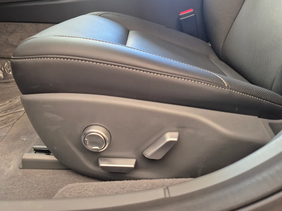 لوسيد اير  جراند تورينج 2024