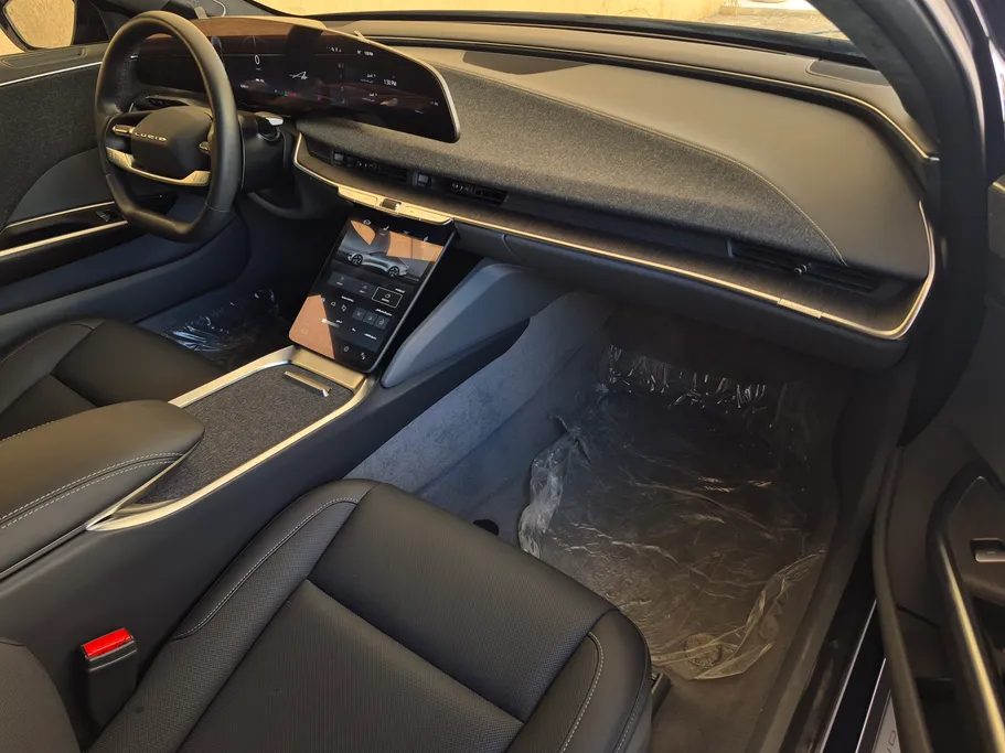 لوسيد اير  جراند تورينج 2024