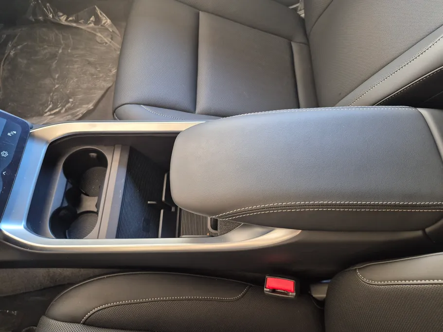 لوسيد اير  جراند تورينج 2024