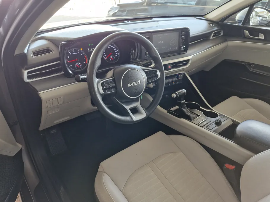2023 Kia K5 LX