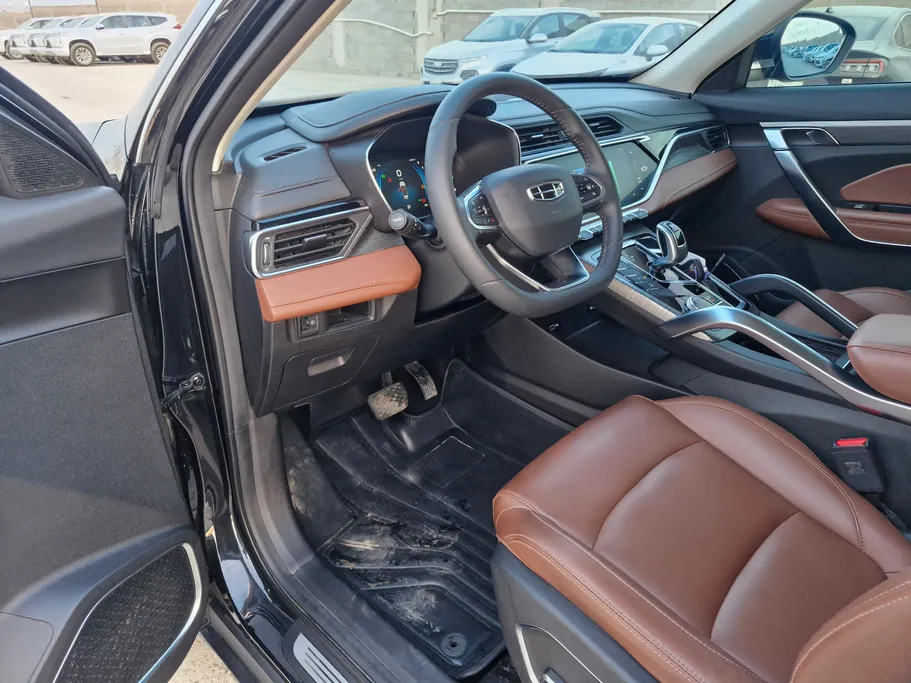 جيلي ازكارا Luxury GT 2023 