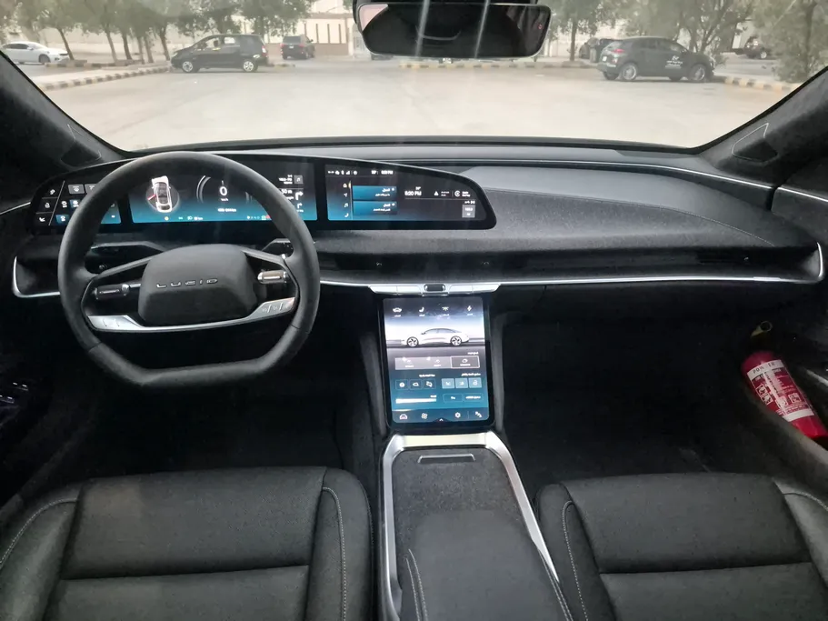 لوسيد اير  بيور  2025