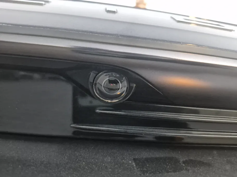 لوسيد اير  بيور  2025