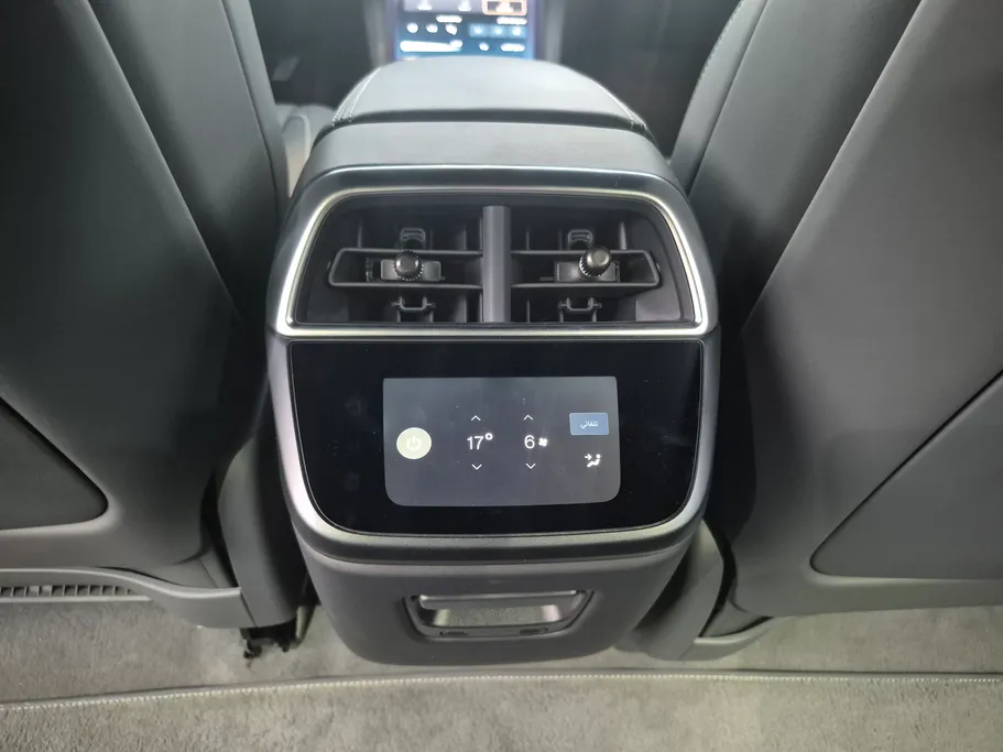 لوسيد اير  بيور  2025