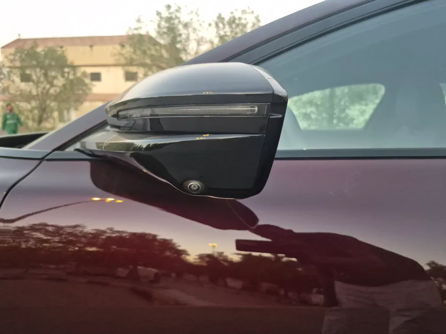 لوسيد اير  بيور  2025