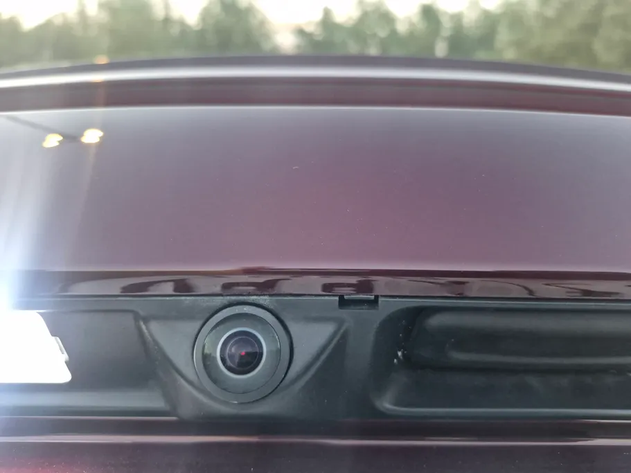 لوسيد اير  بيور  2025