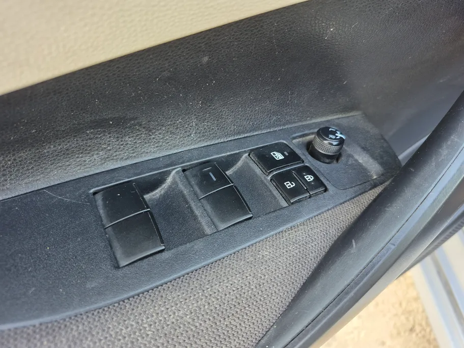 تويوتا كورولا XLI 2023 