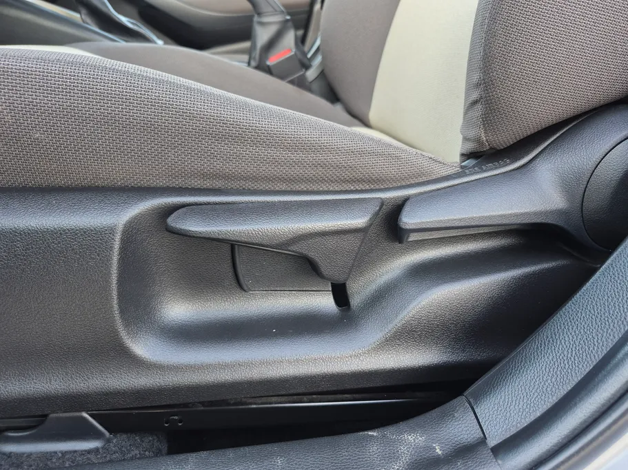 تويوتا كورولا XLI 2023 