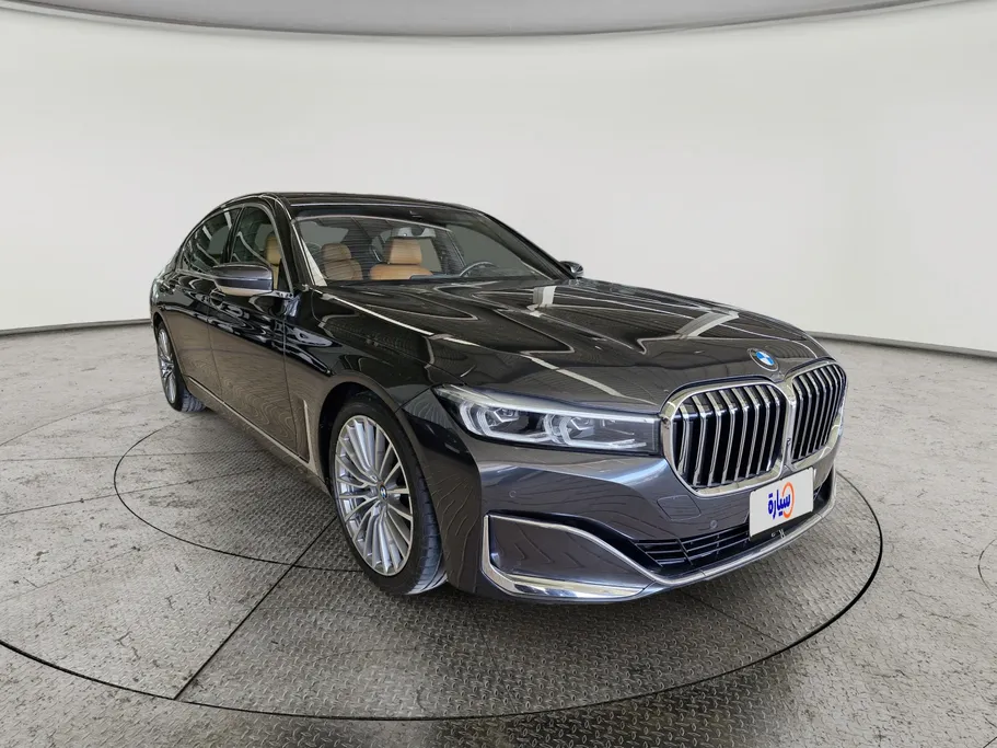 بي ام دبليو الفئة السابعة 730Li 2022 