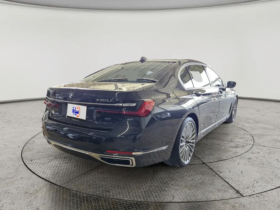 بي ام دبليو الفئة السابعة 730Li 2022 