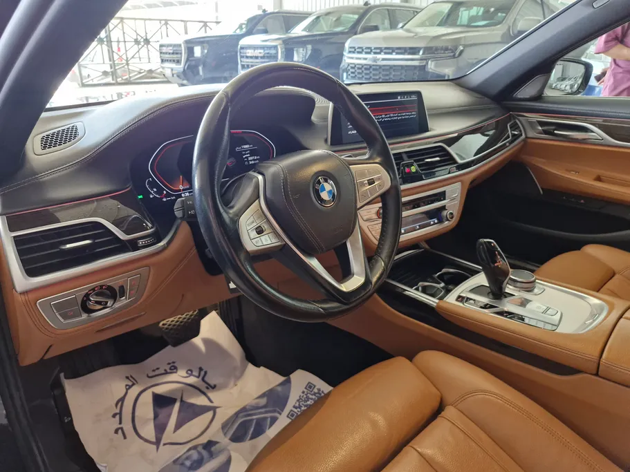 بي ام دبليو الفئة السابعة 730Li 2022 