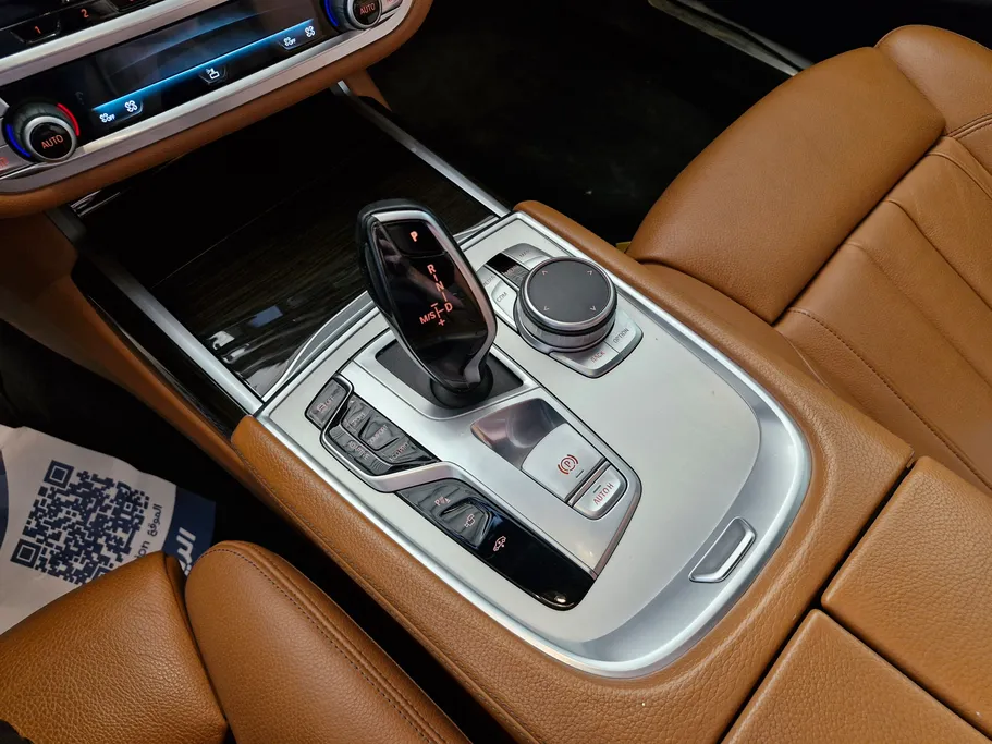 بي ام دبليو الفئة السابعة 730Li 2022 