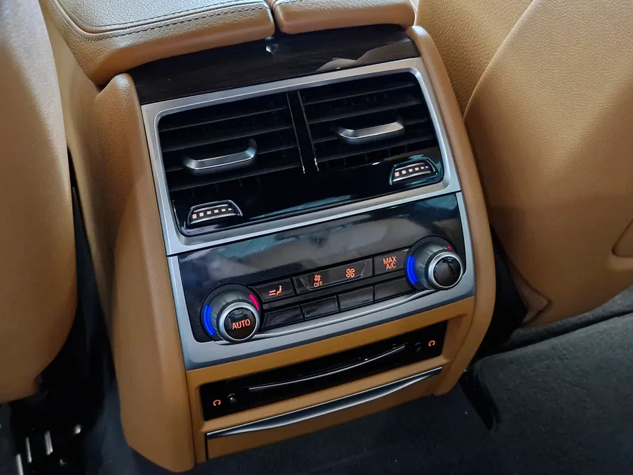 بي ام دبليو الفئة السابعة 730Li 2022 