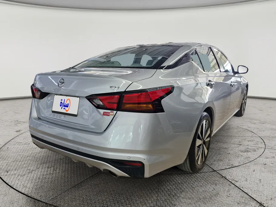 2022 Nissan Altima SV 
