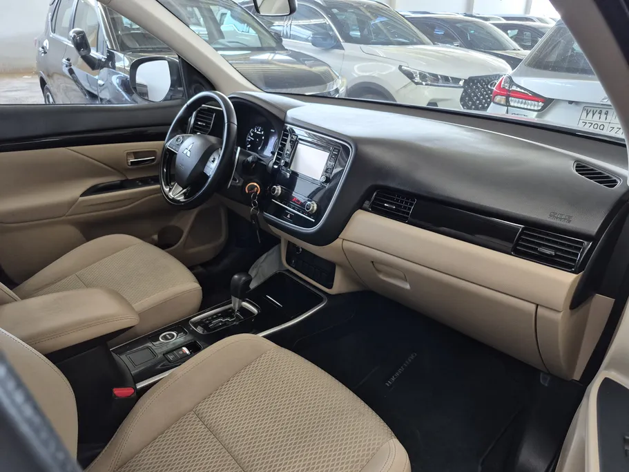 2020 Mitsubishi Outlander GLX