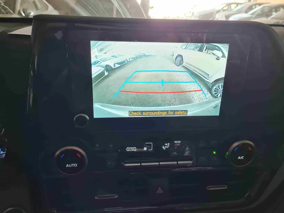 2025 Toyota Highlander LE 