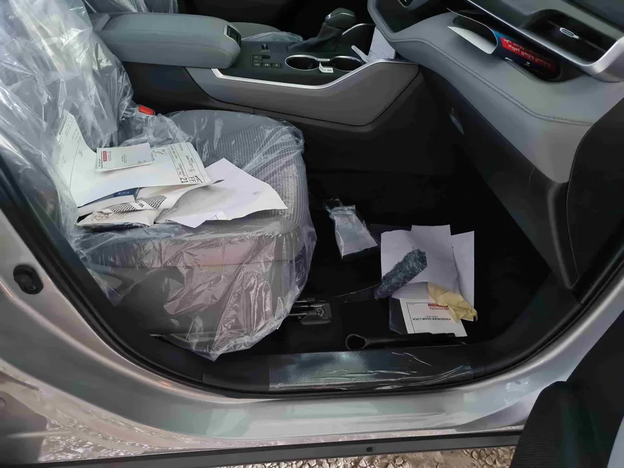 2025 Toyota Highlander LE 