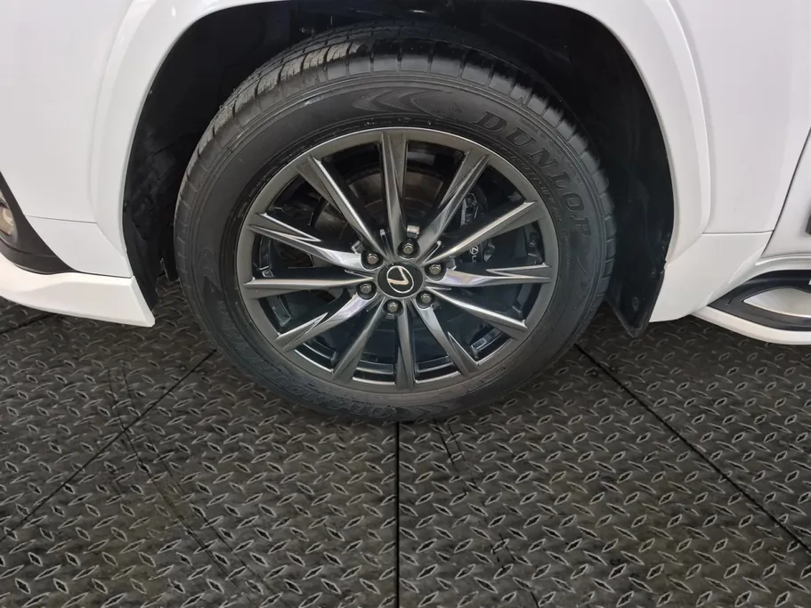 2025 Lexus LX 600 FF F-Sport