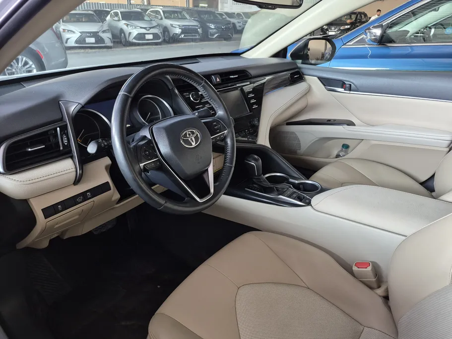 تويوتا كامري SE 2020 