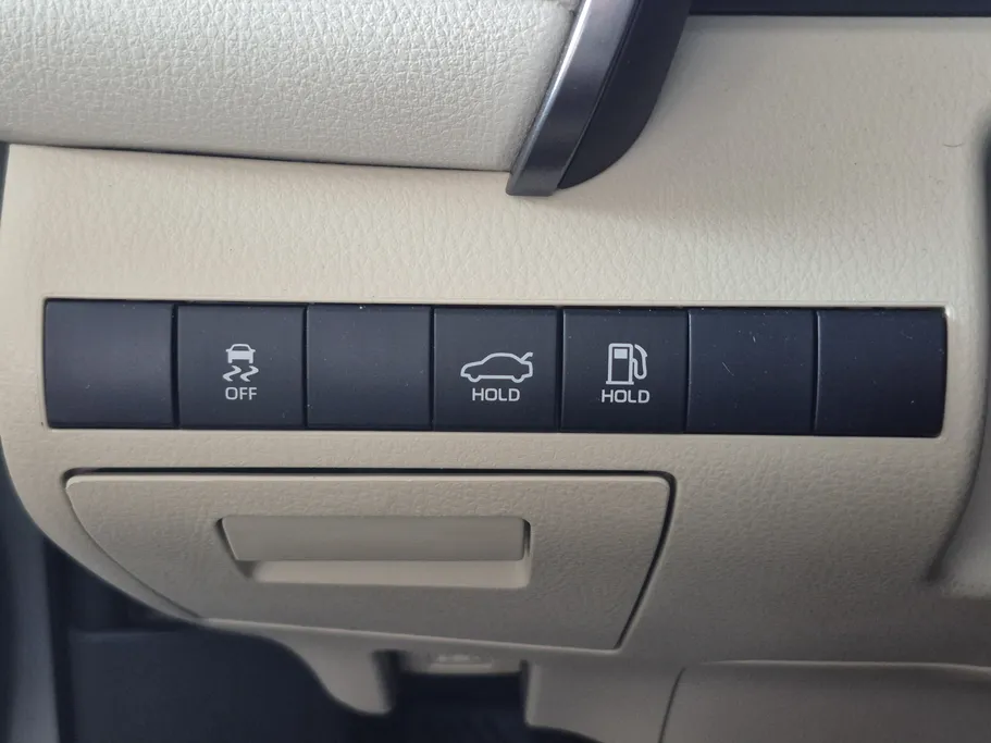 تويوتا كامري SE 2020 