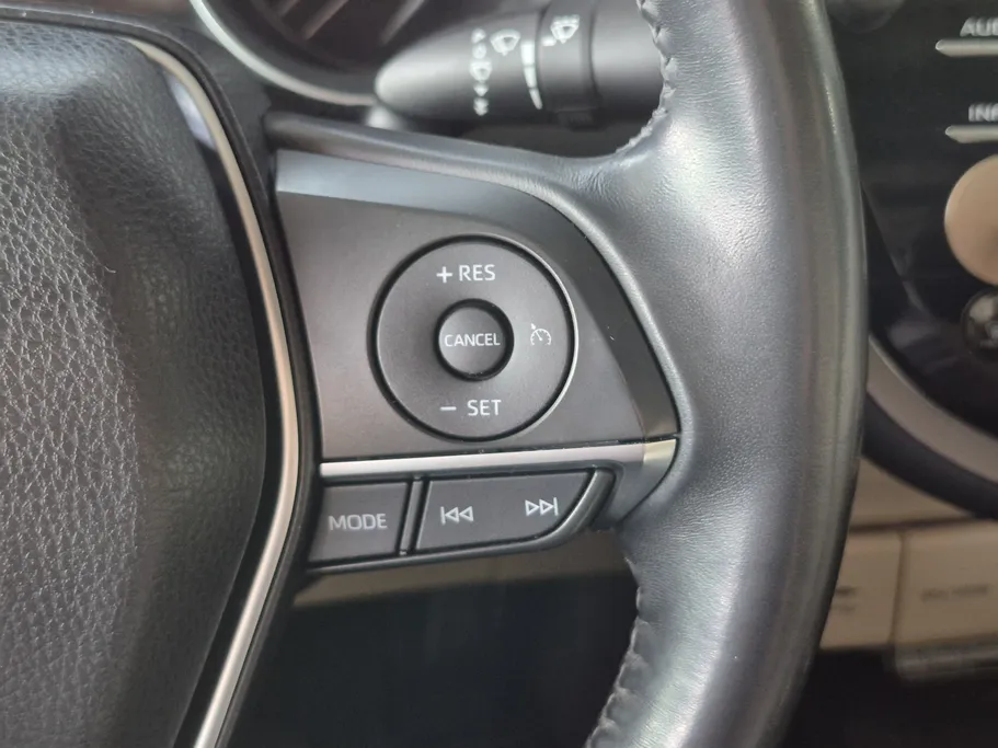 تويوتا كامري SE 2020 