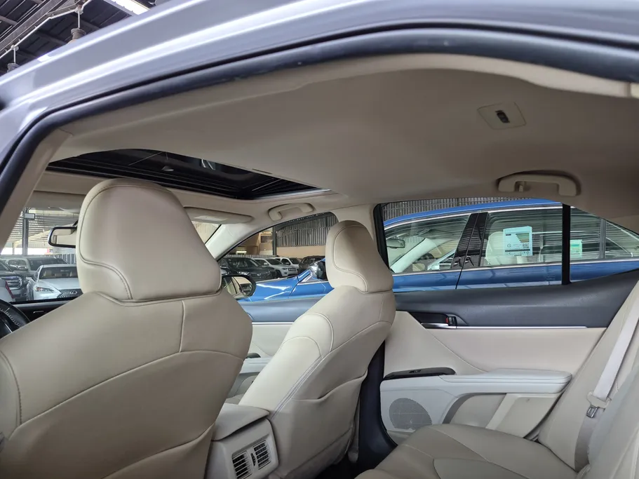 تويوتا كامري SE 2020 