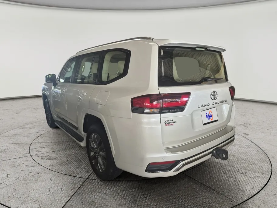 2023 Toyota Land Cruiser GXR4 