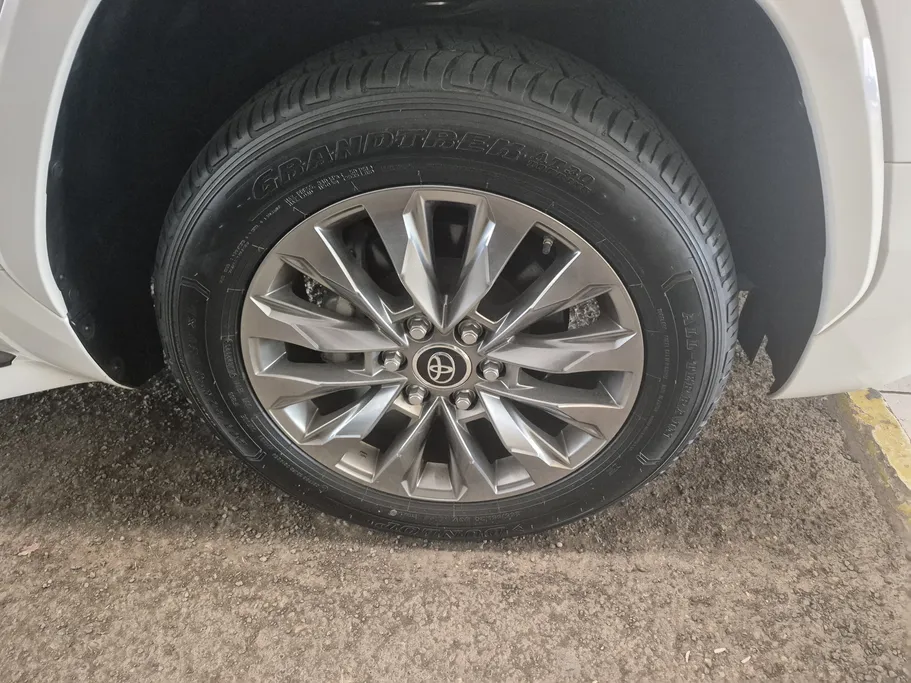 2023 Toyota Land Cruiser GXR4 